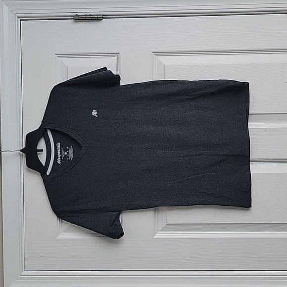 Aeropostale Men's V Neck Shirt - Picture 1 of 9